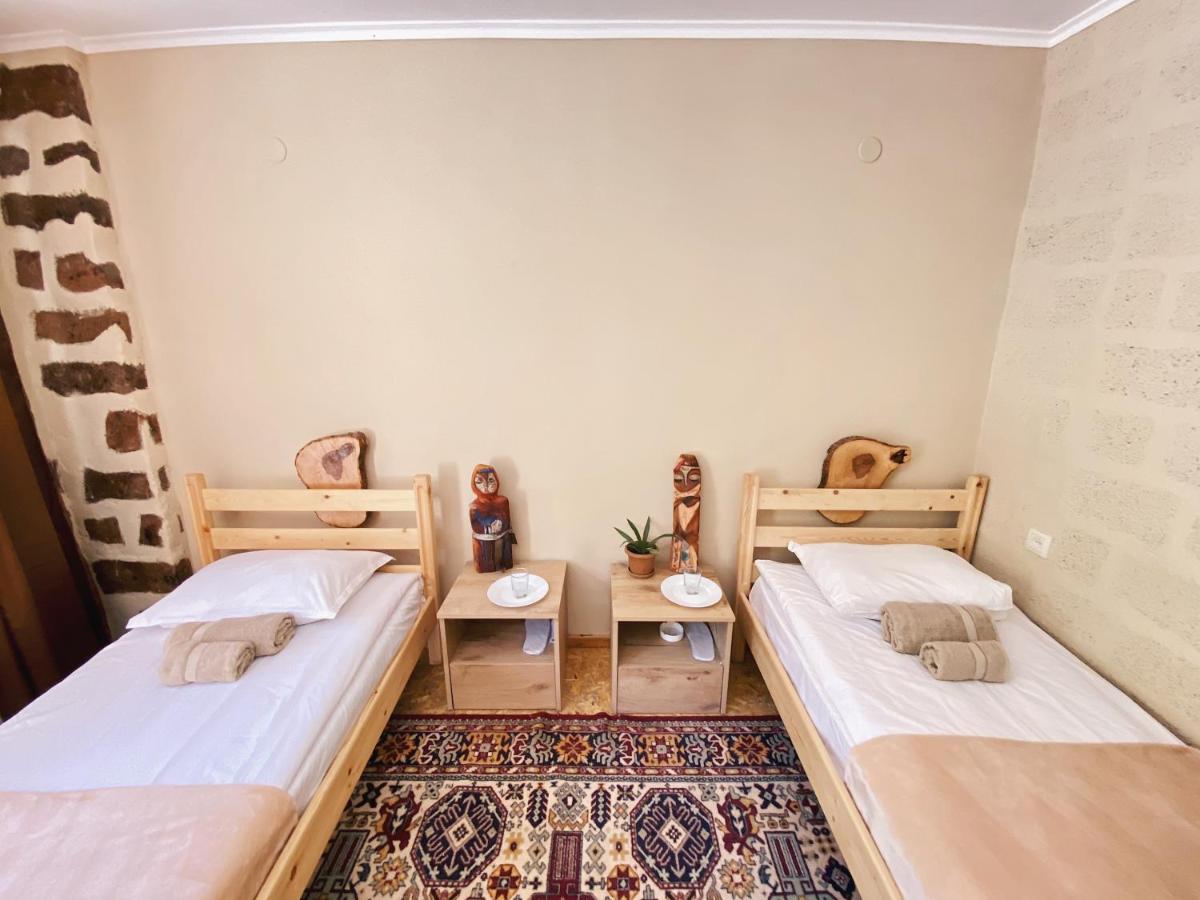 Hovek Guest House Dilijan Exterior foto