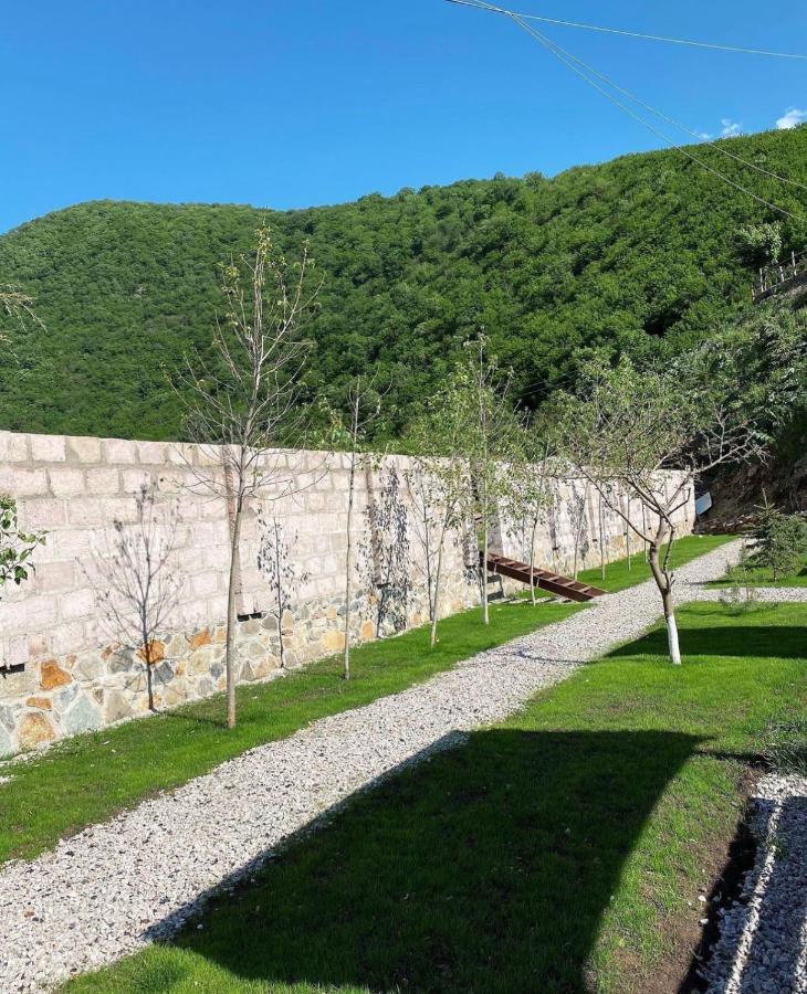 Hovek Guest House Dilijan Exterior foto