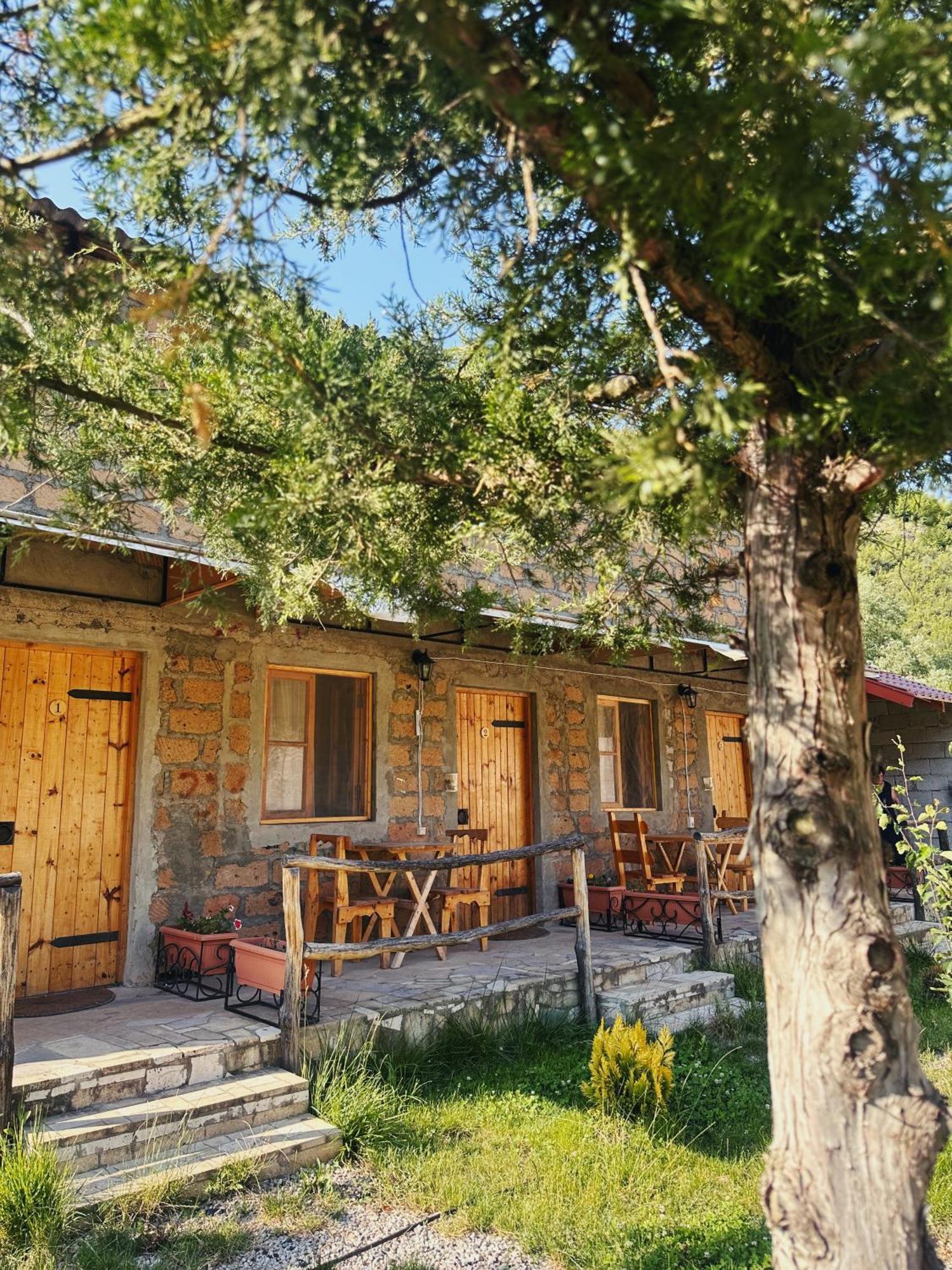 Hovek Guest House Dilijan Exterior foto